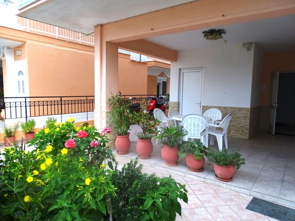 Socrates Apartments Olympiakí Aktí Dış mekan fotoğraf
