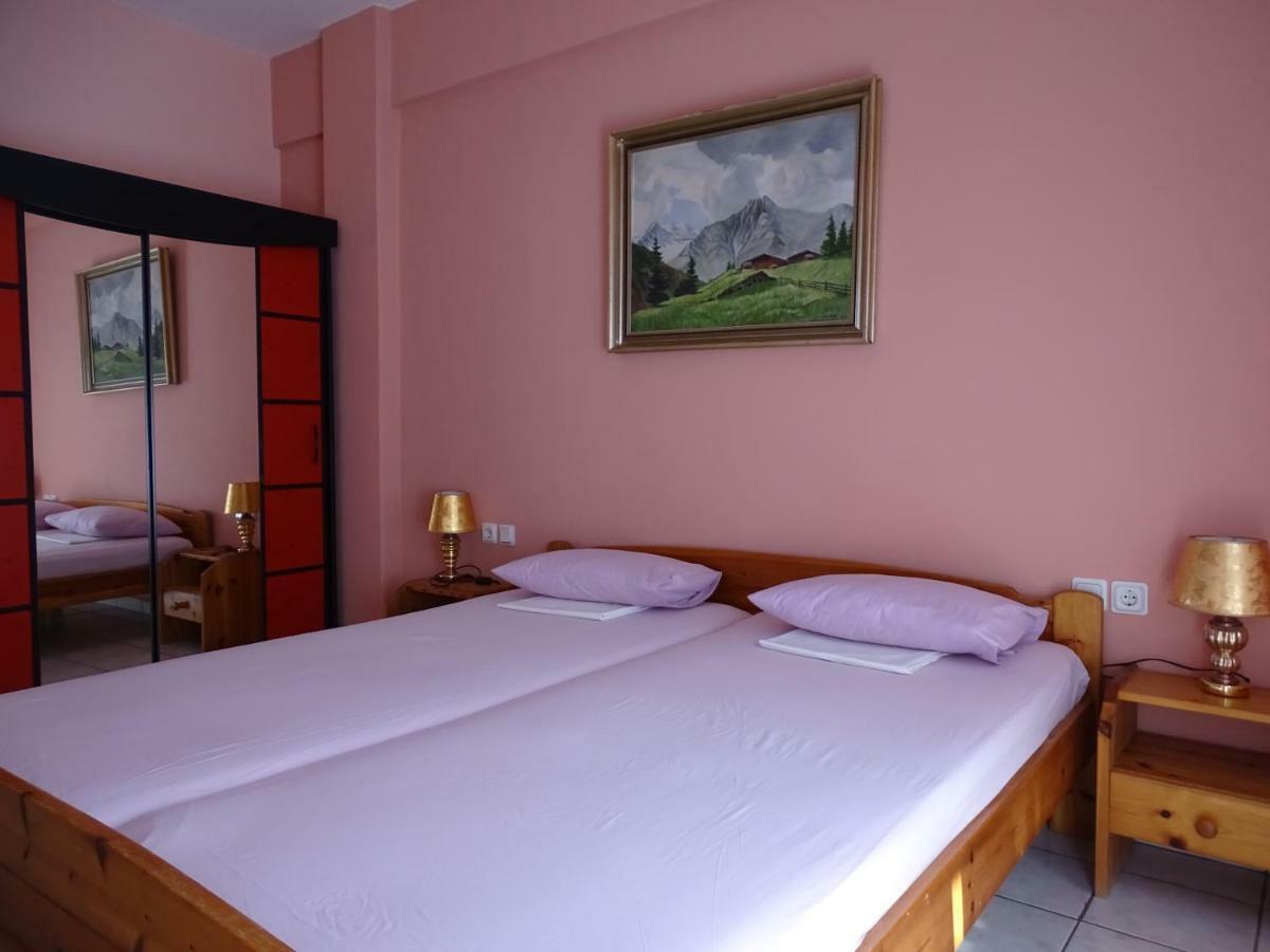 Socrates Apartments Olympiakí Aktí Dış mekan fotoğraf
