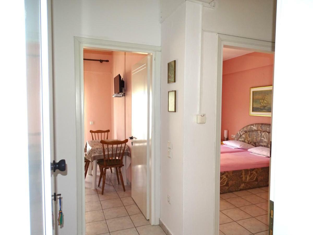 Socrates Apartments Olympiakí Aktí Dış mekan fotoğraf